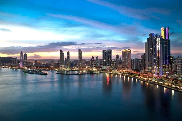 costa del este marina view